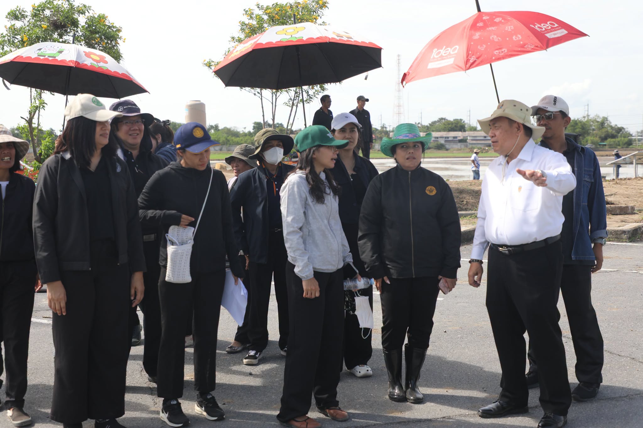 title - ส.ป.ก. ลงพื้นที่ตรวจความพร้อม เตรียมจัดงานจิตอาสาพัฒนาด้านการเกษตร ณ ศูนย์ศิลปาชีพบางไทร
